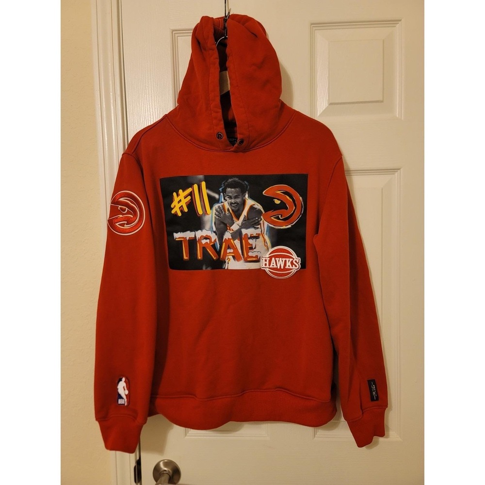 Pro Standard Hoodie Atlanta Hawks Trae Young Color Red Size M